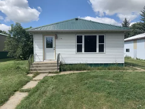 114 Poplar St, Flasher, ND 58535 photo 1