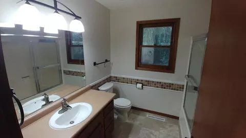 1600 E Omaha Dr, Bismarck, ND 58504 photo 16