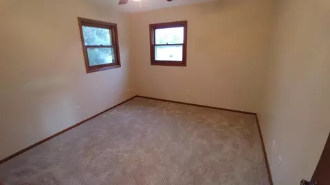 1600 E Omaha Dr, Bismarck, ND 58504 photo 17