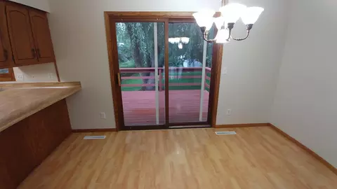 1600 E Omaha Dr, Bismarck, ND 58504 photo 10