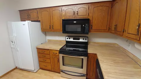 1600 E Omaha Dr, Bismarck, ND 58504 photo 30
