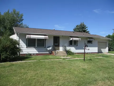 26 E 4th Ave, Turtle Lake, ND 58575 photo 1
