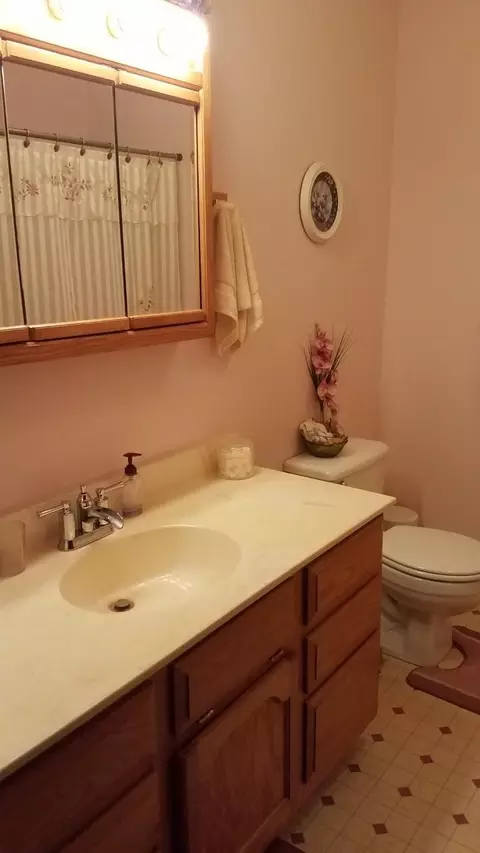 2121 E Boulevard Ave, Bismarck, ND 58501 photo 17