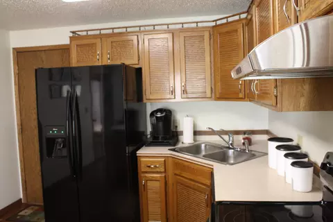 1983 E Capitol Ave, Bismarck, ND 58501 photo 12
