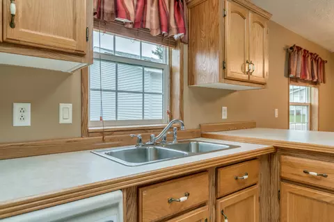 1726 N Valley Loop, Bismarck, ND 58503 photo 7