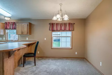 1726 N Valley Loop, Bismarck, ND 58503 photo 6