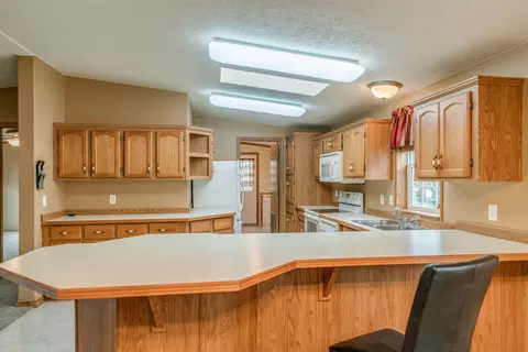 1726 N Valley Loop, Bismarck, ND 58503 photo 11
