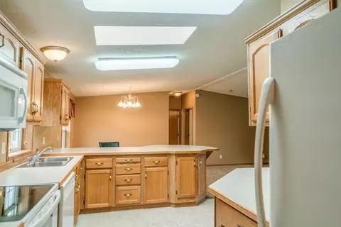 1726 N Valley Loop, Bismarck, ND 58503 photo 12