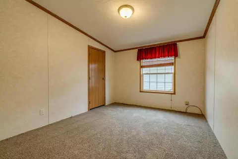 1726 N Valley Loop, Bismarck, ND 58503 photo 23