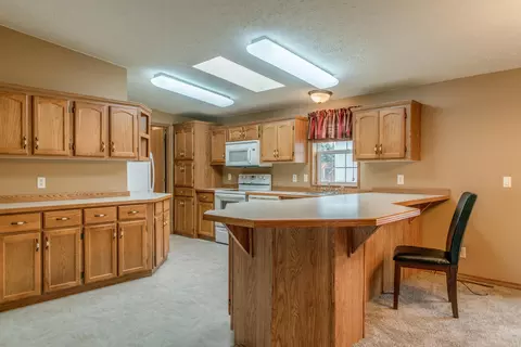 1726 N Valley Loop, Bismarck, ND 58503 photo 5