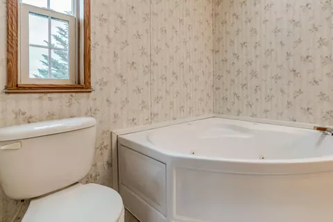 1726 N Valley Loop, Bismarck, ND 58503 photo 22