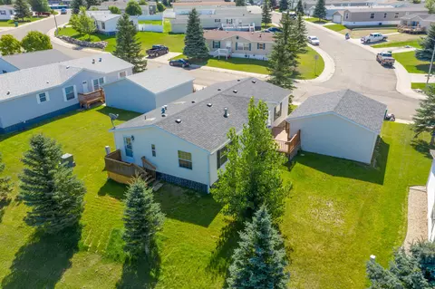 1726 N Valley Loop, Bismarck, ND 58503 photo 3