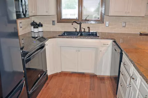 2518 E Boulevard Ave, Bismarck, ND 58501 photo 4