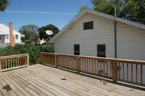 310 2nd St NE, Mandan, ND 58554 photo 3