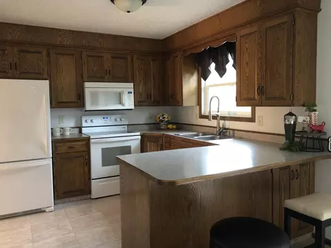 706 3rd Ave NE, Mandan, ND 58554 photo 6