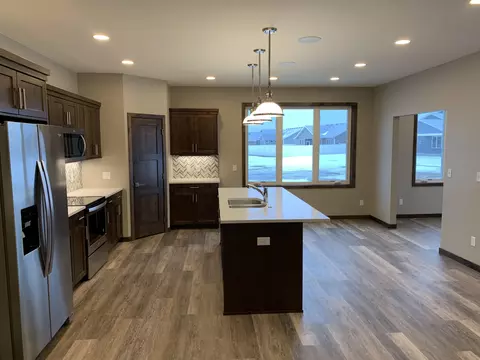 3716 Stacy Dr, Bismarck, ND 58504 photo 3