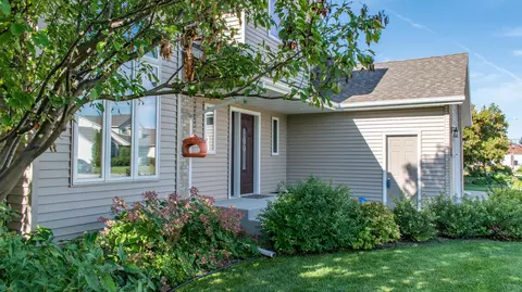 735 Saddle Ridge Rd, Bismarck, ND 58503 photo 12
