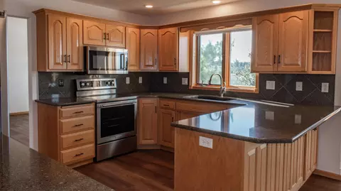735 Saddle Ridge Rd, Bismarck, ND 58503 photo 4