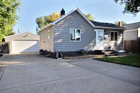 1718 Bowen Ave, Bismarck, ND 58504 photo 1