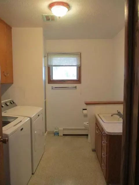 90 S Avenue Ave W, Turtle Lake, ND 58575 photo 6