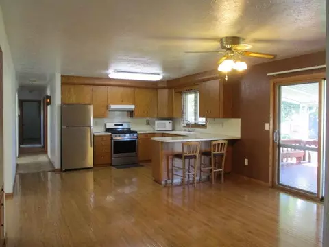 90 S Avenue Ave W, Turtle Lake, ND 58575 photo 2