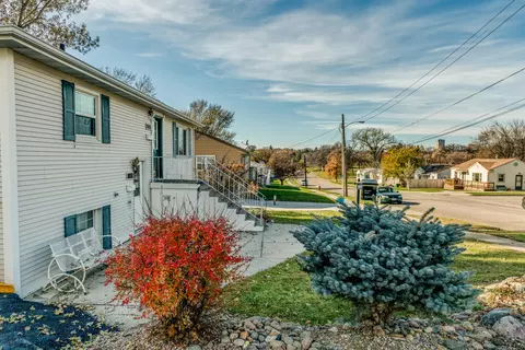 2005 E Ave E, Bismarck, ND 58501 photo 4