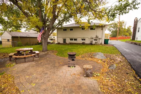 2005 E Ave E, Bismarck, ND 58501 photo 38