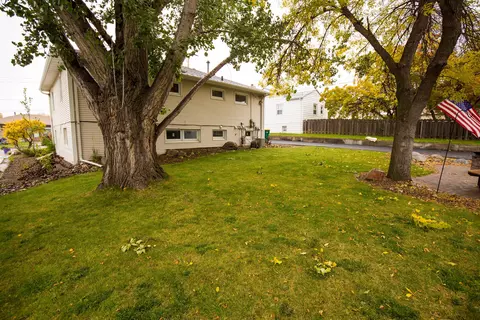 2005 E Ave E, Bismarck, ND 58501 photo 36