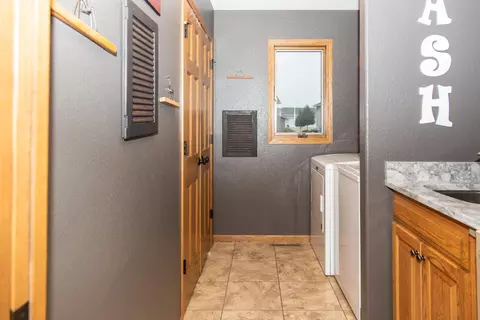 4433 Boulder Ridge Rd, Bismarck, ND 58503 photo 23