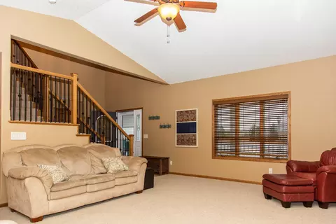 4433 Boulder Ridge Rd, Bismarck, ND 58503 photo 9