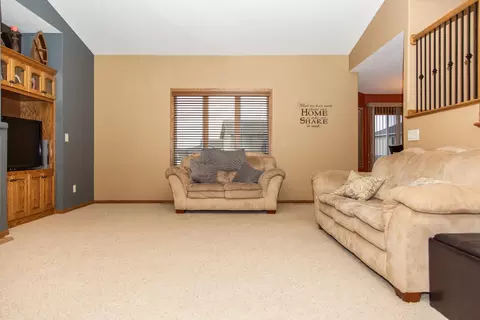 4433 Boulder Ridge Rd, Bismarck, ND 58503 photo 11