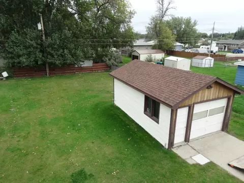 409 14th St S, Bismarck, ND 58504 photo 31