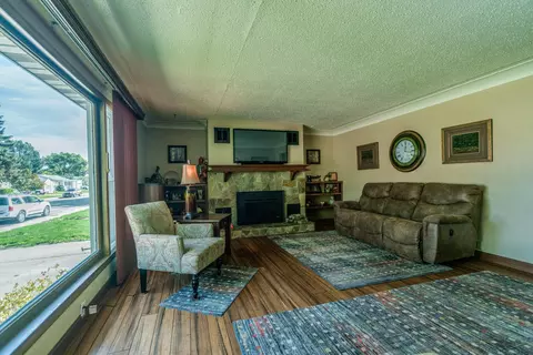 949 Riverview Ave, Bismarck, ND 58501 photo 8