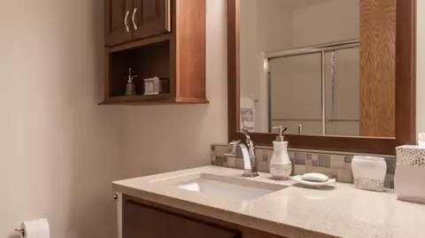 917 Alberta Ave, Bismarck, ND 58503 photo 23