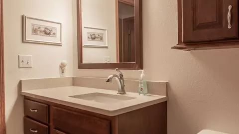 917 Alberta Ave, Bismarck, ND 58503 photo 36