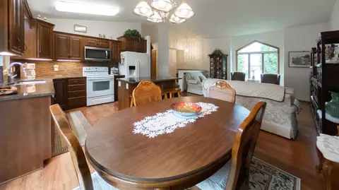 917 Alberta Ave, Bismarck, ND 58503 photo 7