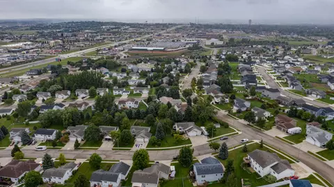 917 Alberta Ave, Bismarck, ND 58503 photo 17