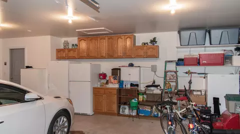 917 Alberta Ave, Bismarck, ND 58503 photo 40
