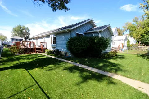 207 5th Ave NE, Mandan, ND 58554 photo 3