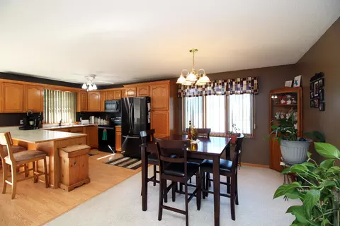 207 5th Ave NE, Mandan, ND 58554 photo 9