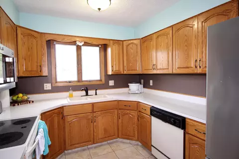 1208 3rd St S St, Bismarck, ND 58504 photo 5