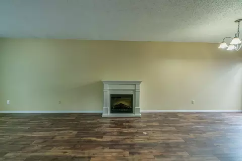 418 E Brandon Dr, Bismarck, ND 58503 photo 10