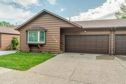 418 E Brandon Dr, Bismarck, ND 58503 photo 2