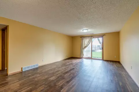 418 E Brandon Dr, Bismarck, ND 58503 photo 24