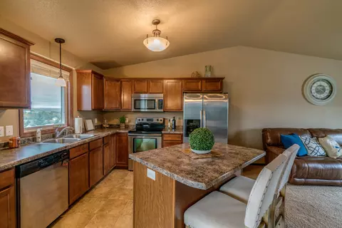 407 90th Ave NE, Bismarck, ND 58503 photo 6