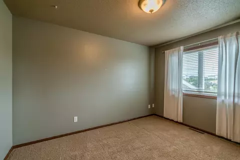407 90th Ave NE, Bismarck, ND 58503 photo 11