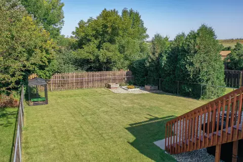 3269 E Capitol Ave, Bismarck, ND 58501 photo 2