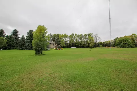 901 E Bristol Dr, Bismarck, ND 58501 photo 37