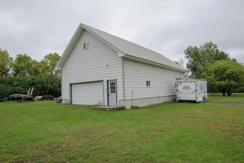 901 E Bristol Dr, Bismarck, ND 58501 photo 32