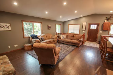 901 E Bristol Dr, Bismarck, ND 58501 photo 4